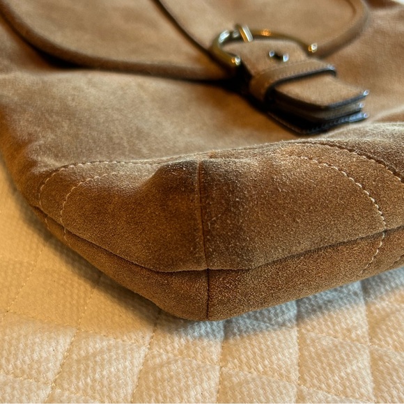 Vintage Coach SOHO Suede Shoulder Bag in Tan No. G3S-9482 - Picture 8 of 12